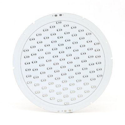 High thermal conductivity aluminum substrate (105)